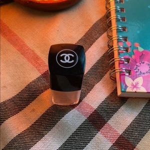 Chanel nail polish